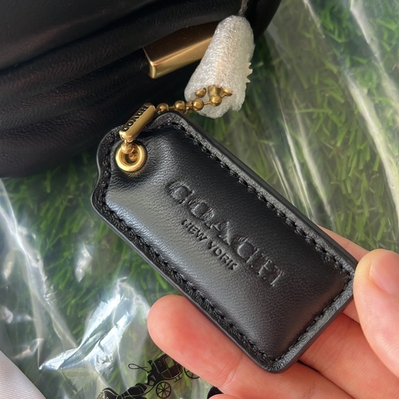 NWT Coach Pillow Tabby 18 Nappa Leather in black - Picture 2 of 12